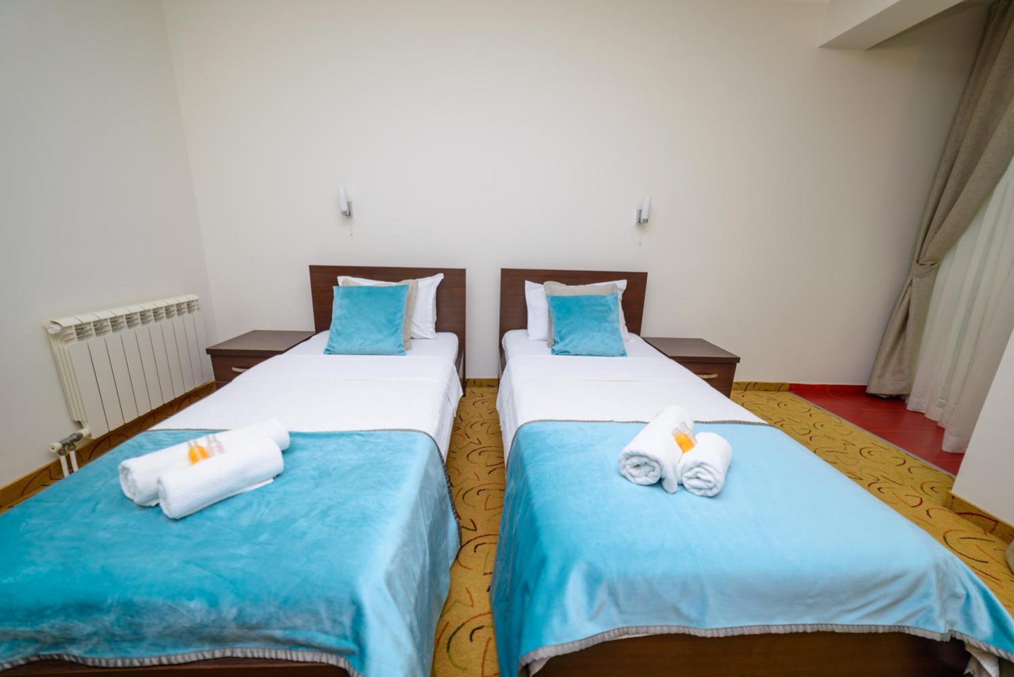 Hotel Odissey Jaz Budva Kültér fotó